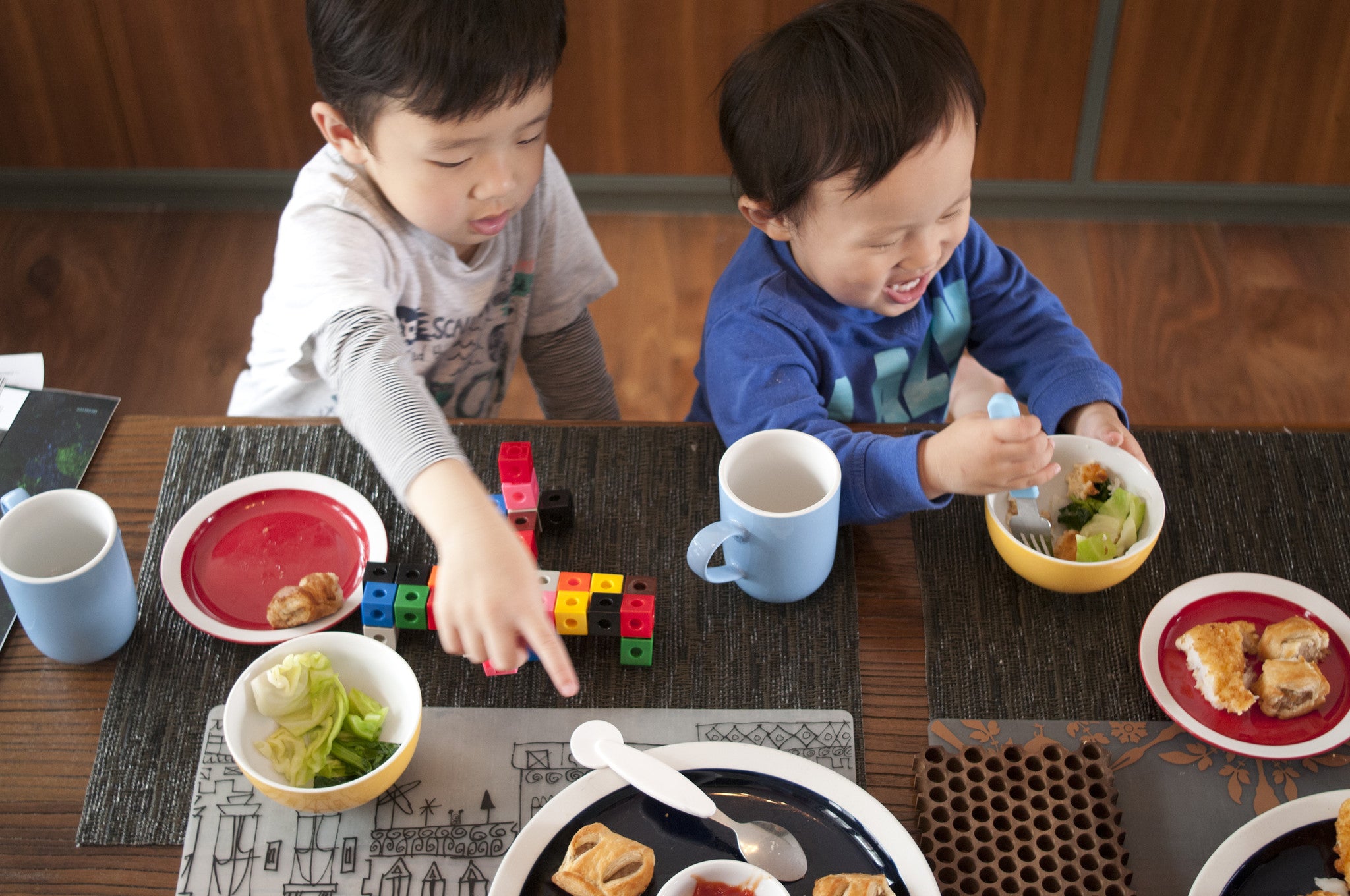 People: Kids eat just like us